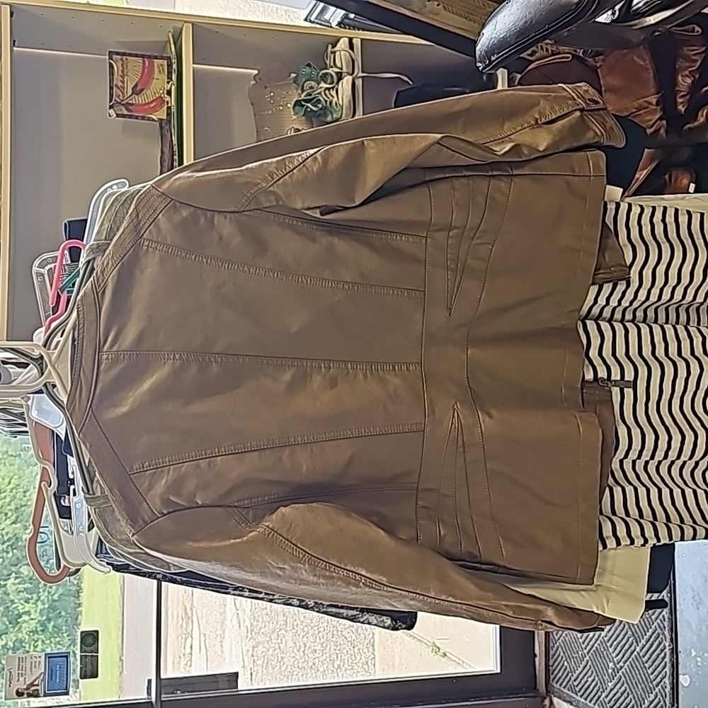 Jacket - Picture 4 of 4
